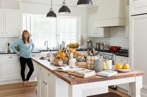 Imagem para o artigo: Farmhouse Kitchen Island: The ONE Mistake Destroying It