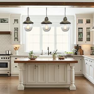 Imagem para o artigo: Farmhouse Kitchen Lighting: The Fatal Flaw No One Tells You About